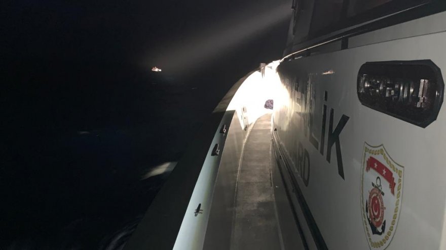 10 DÜZENSİZ GÖÇMEN KURTARILDI