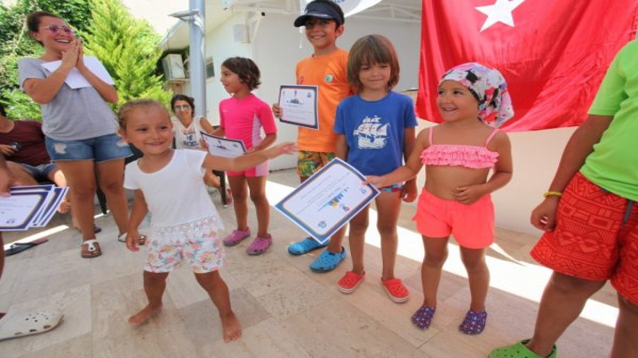 YENİ YELKENCİLERİN SERTİFİKA HEYECANI