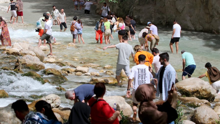 SAKLIKENT KANYONU'NDA BAYRAM TATİLİ YOĞUNLUĞU