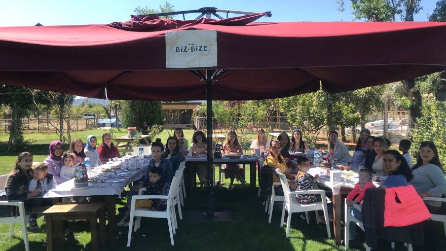 BALARISI KREŞİNDEN ANNELER GÜNÜ ETKİNLİĞİ