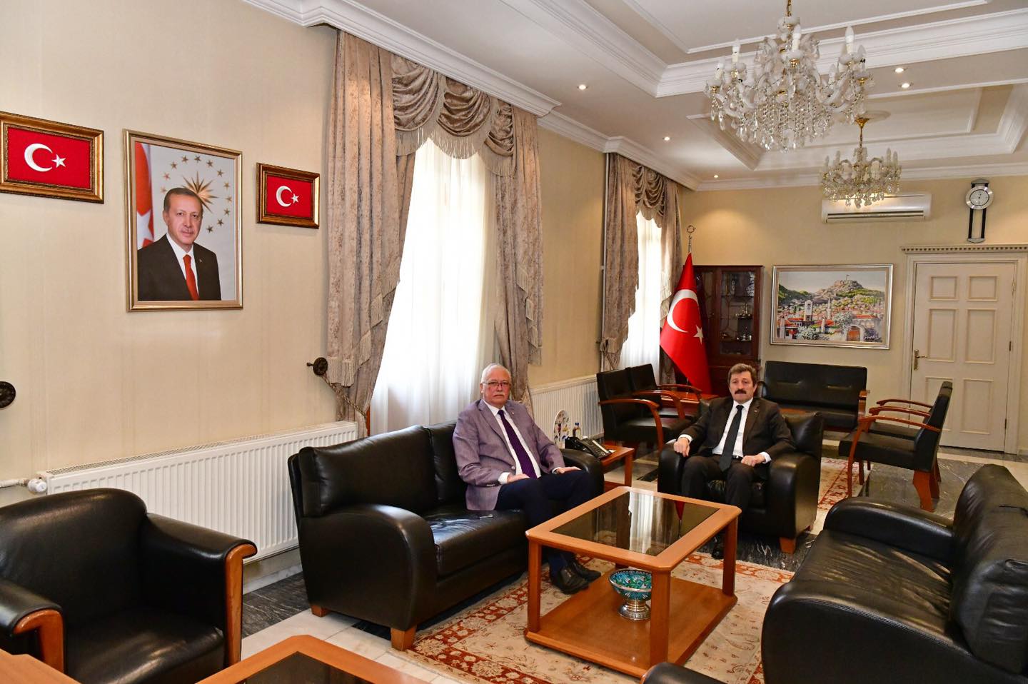 BAŞKAN AYYILDIZ’DAN VALİ TAVLI’YA ZİYARET