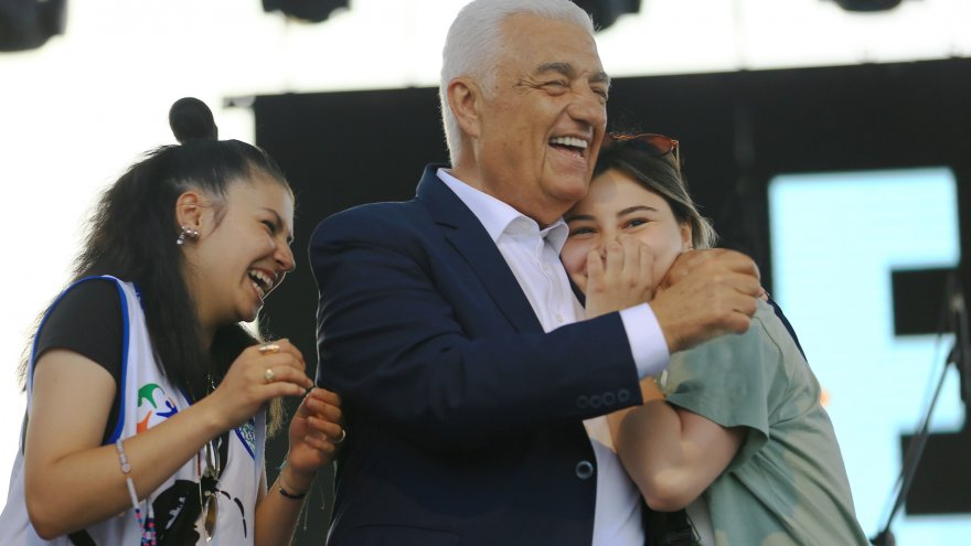 BAŞKAN GÜRÜN 19 MAYIS’I KUTLADI