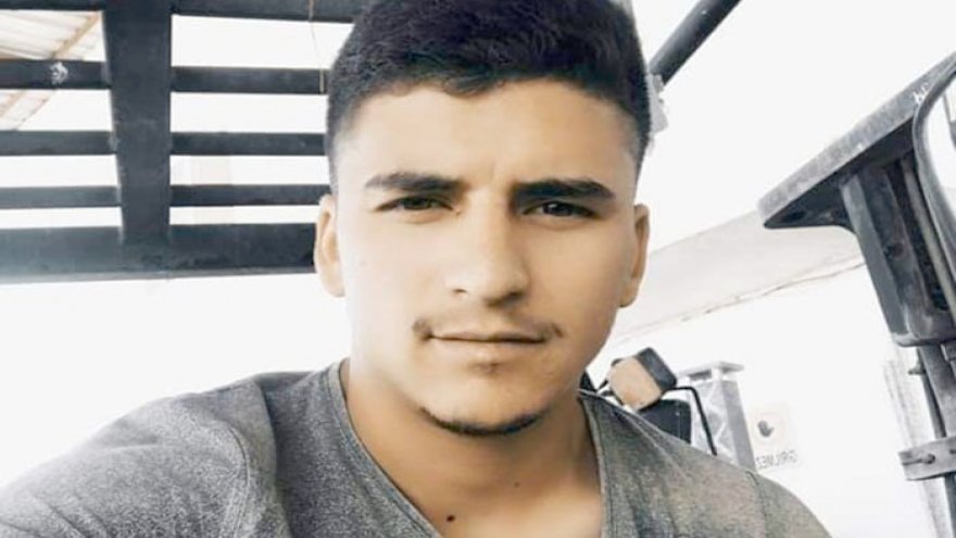 ÜZERİNE MERMER DÜŞEN GENÇ ÖLDÜ