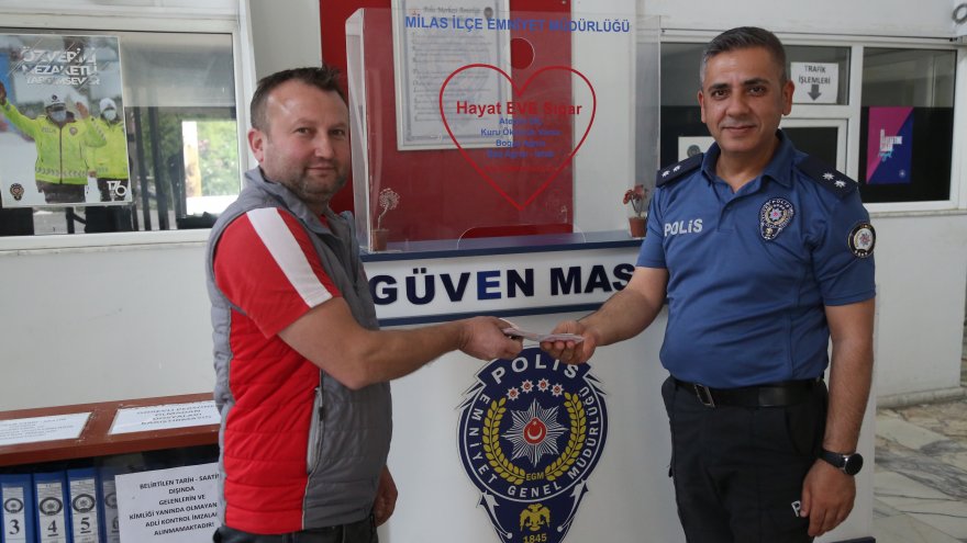 ATM'DE BULUNAN PARA SAHİBİNE TESLİM EDİLDİ