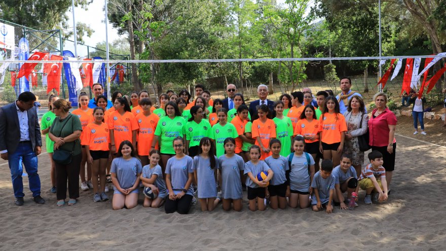 DATÇA’DA BASKETBOL VE VOLEYBOL SAHASI HİZMETE GİRDİ