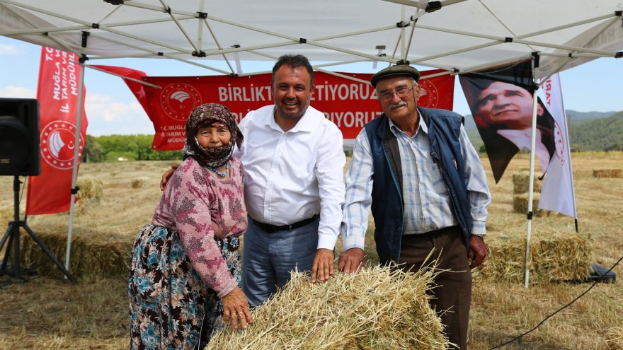 KIZILYAKA MERASI’NDA İLK HASAT TÖRENLE DAĞITILDI