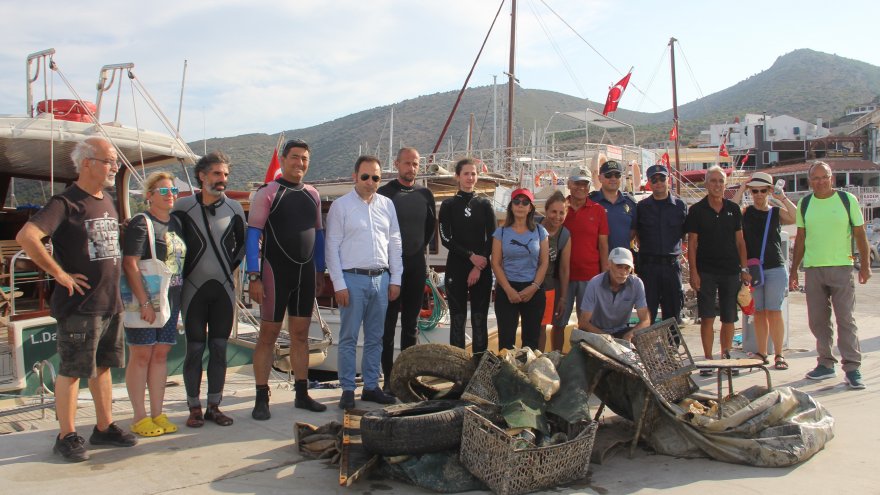 DENİZ DİBİ TEMİZLİĞİ YAPILDI