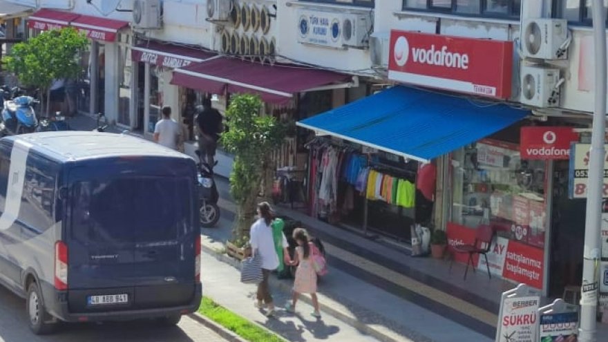 TELEFON BAYİSİNDE DOLANDIRICILIK YAPTIĞI İDDİA EDİLEN ŞÜPHELİ YAKALANDI