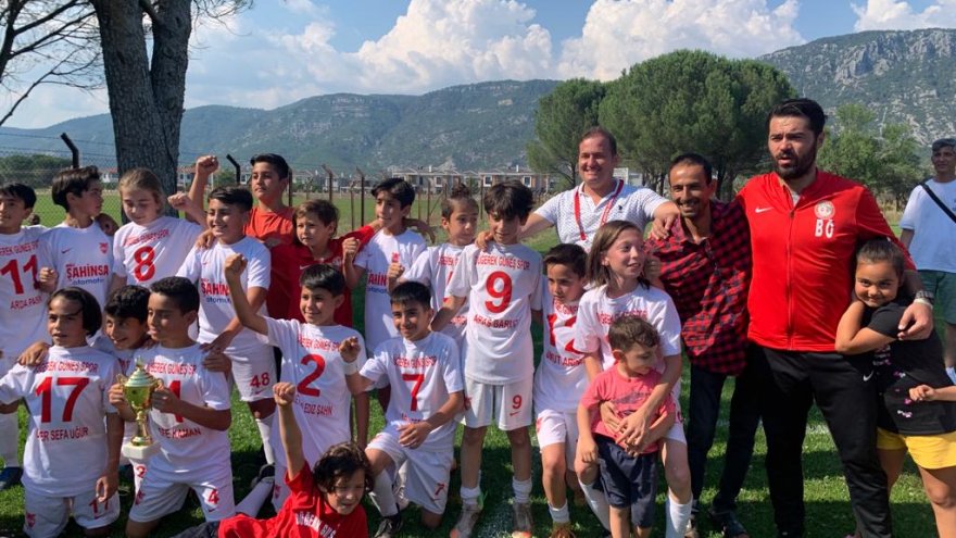 DÜĞEREK GÜNEŞ SPOR U-12 TAKIMI MENTEŞE ŞAMPİYONU OLDU