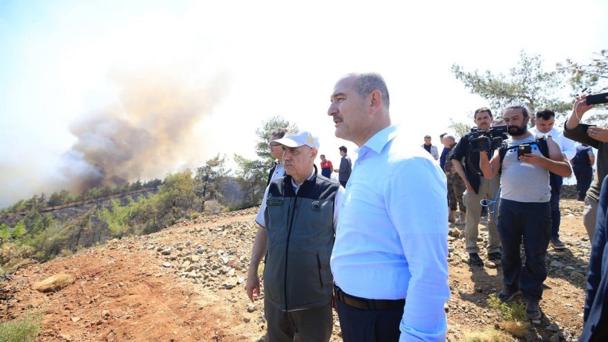 İÇİŞLERİ BAKANI SOYLU, MARMARİS'TE ORMAN YANGINI BÖLGESİNDE AÇIKLAMA YAPTI