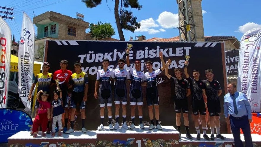 MUĞLA KARYA BİSİKLET TAKIMI TÜRKİYE 3.SÜ OLDU 