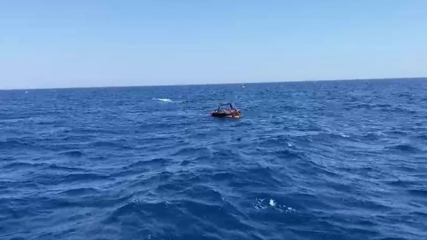 75 DÜZENSİZ GÖÇMEN KURTARILDI