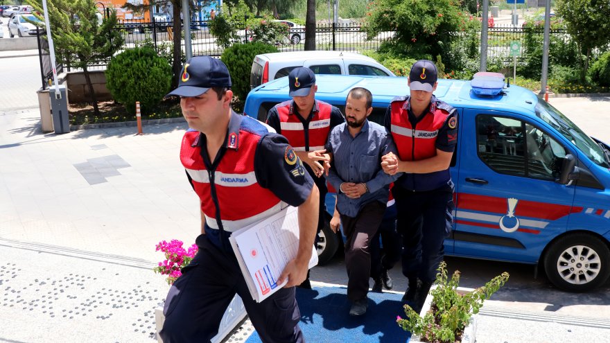 AV TÜFEĞİYLE 1 KİŞİYİ ÖLDÜREN, 2 KİŞİYİ YARALAYAN ZANLI TUTUKLANDI