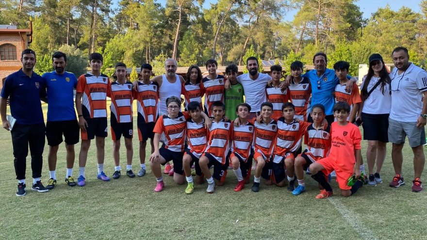 YILMAZ ERDOĞAN TURNUVASININ ŞAMPİYONU SABURHANE