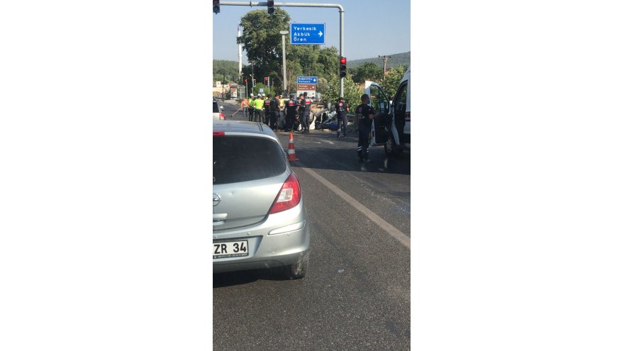 GÜLAĞZI KAVŞAĞINDA KAZA:2 ÖLÜ