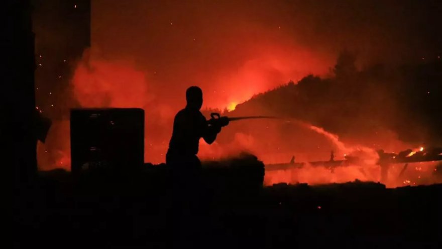 17 KONUT YANGINDAN ETKİLENDİ