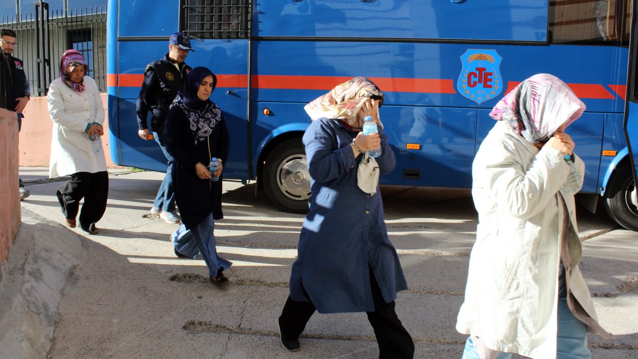 FETÖ’nün Ablaları Adliyeye sevk edildi