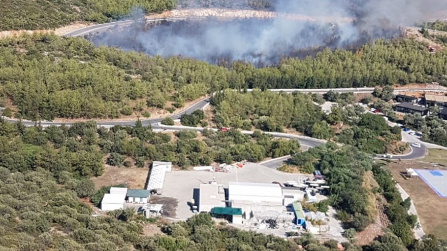 ORMAN VE MAKİLİK ALANDA ÇIKAN YANGINA MÜDAHALE EDİLİYOR