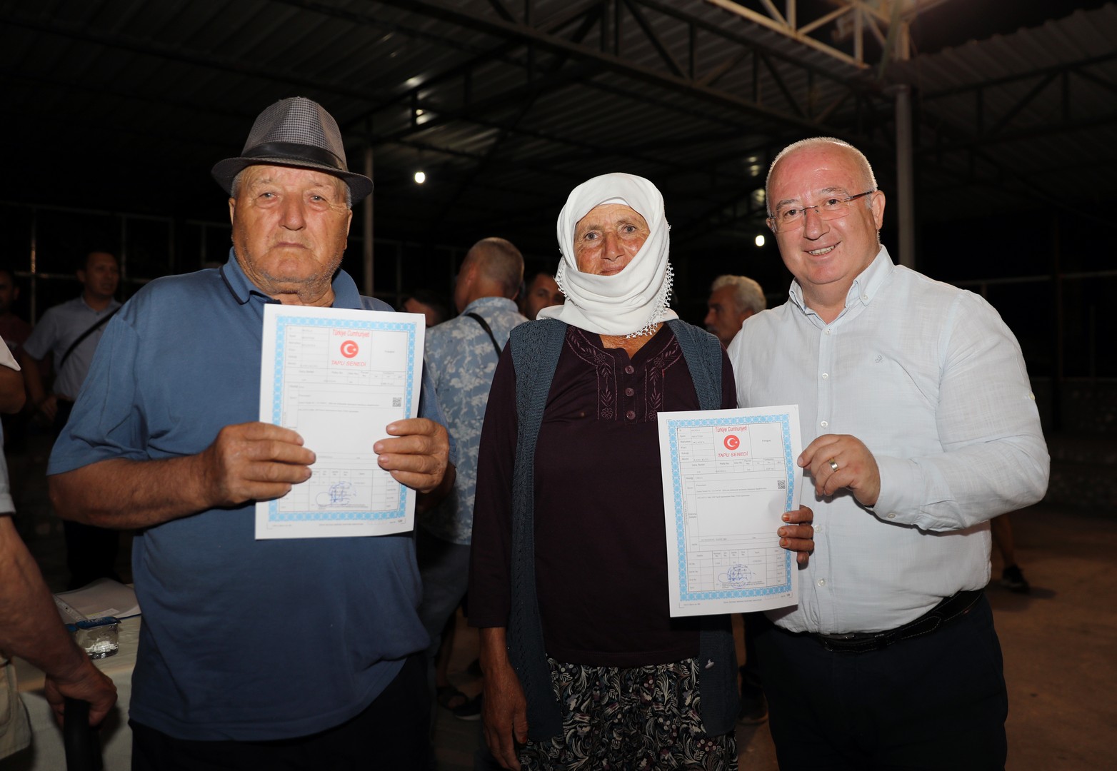 AKÇAOVA’DA 20 YILLIK İMAR SORUNU ÇÖZÜLDÜ