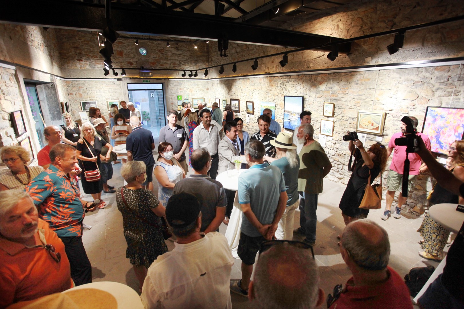 BAŞKAN ARAS “SANAT İÇİN BELEDİYENİN BÜTÜN İMKÂNLARI SİZE AÇIK”