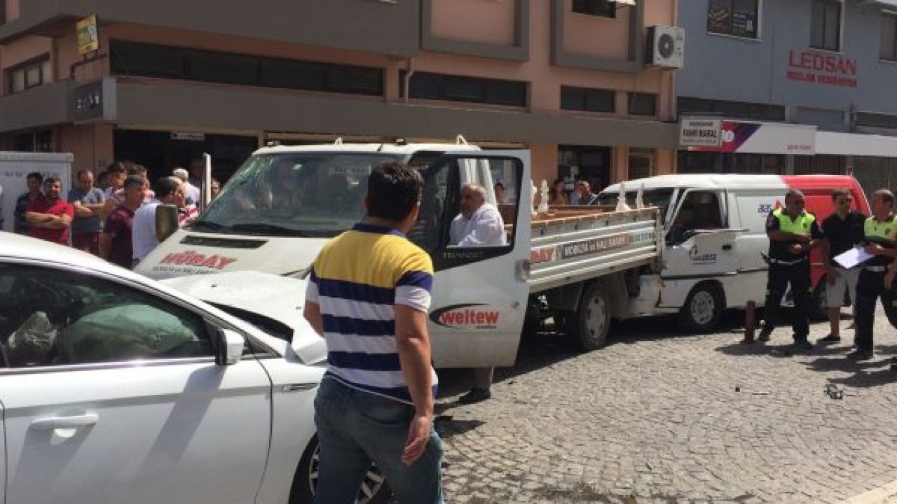 Zincirleme trafik kazası; 5 yaralı