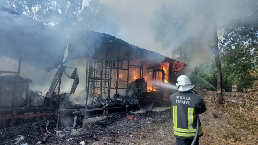 BUNGALOVDA ÇIKAN YANGIN SÖNDÜRÜLDÜ