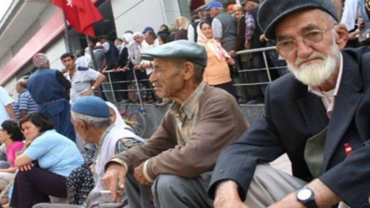 Emekliye bayram ikramiyesi