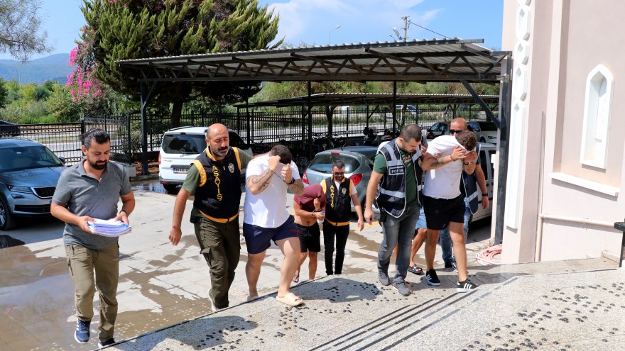 Gasp ve hırsızlık iddiasıyla 5 zanlı tutuklandı