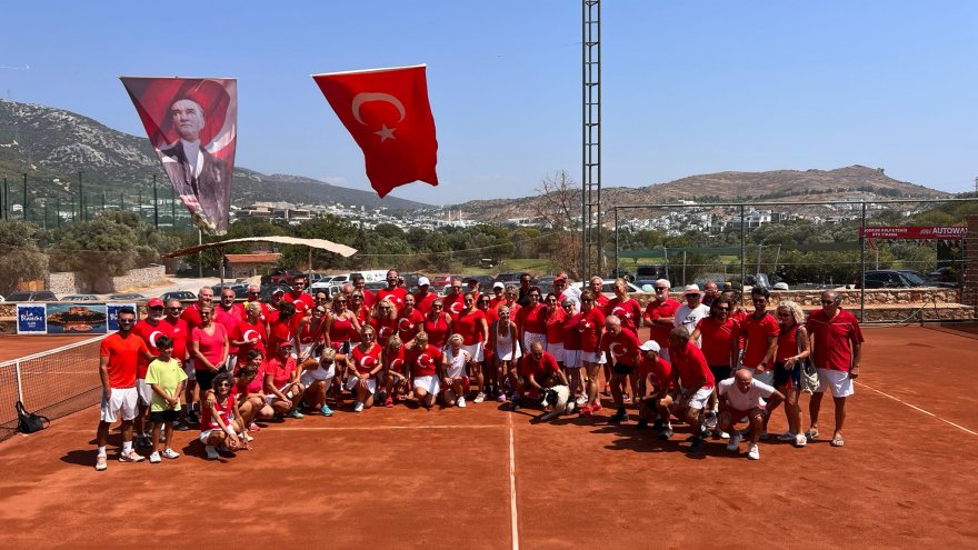 30 AĞUSTOS’TA AY YILDIZLI TENİS COŞKUSU