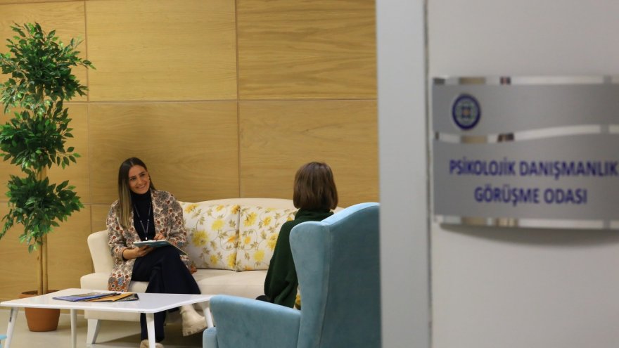 BÜYÜKŞEHİR’DEN ŞİDDETE MARUZ KALMIŞ KADINLARA ÜCRETSİZ PSİKOLOJİK DESTEK