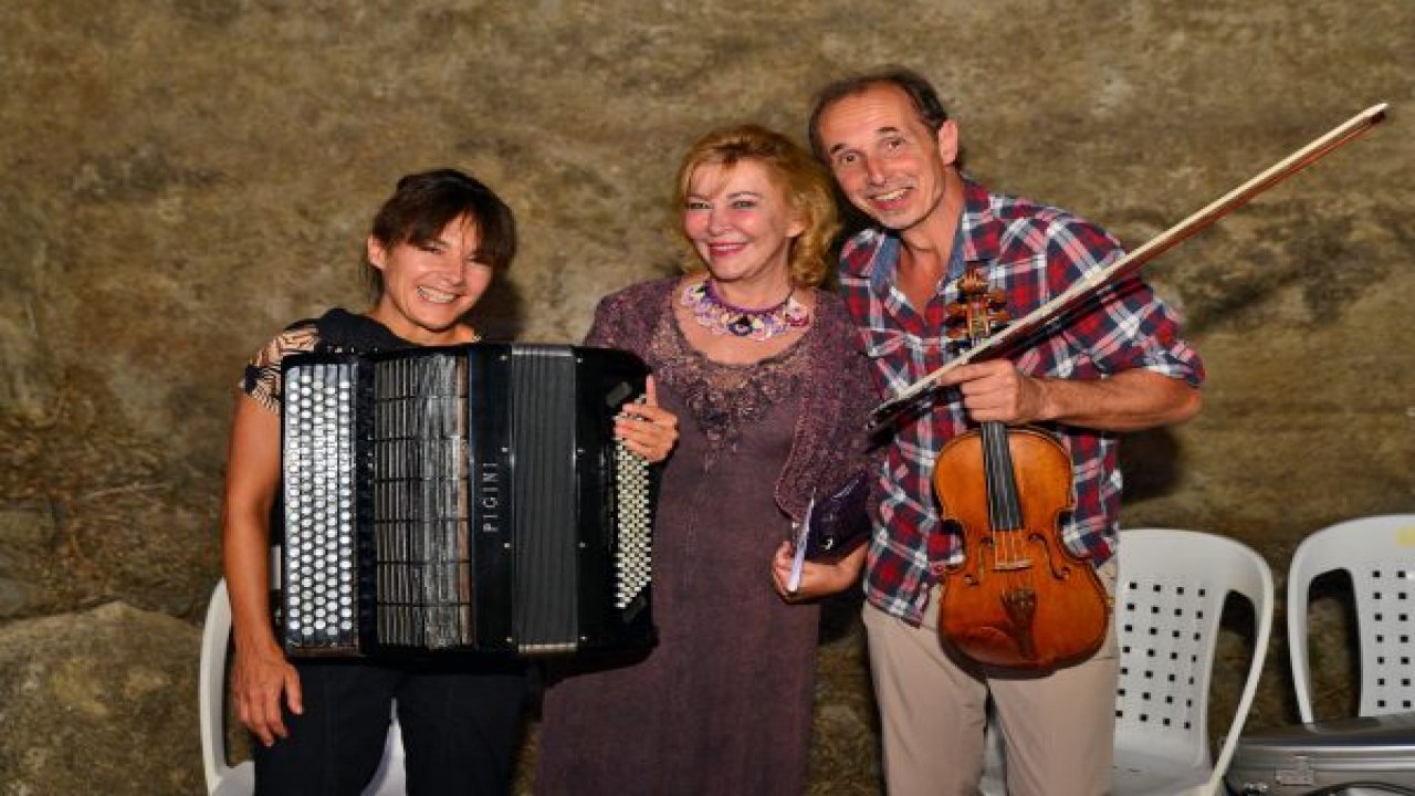 Klasikten caza 15 konser