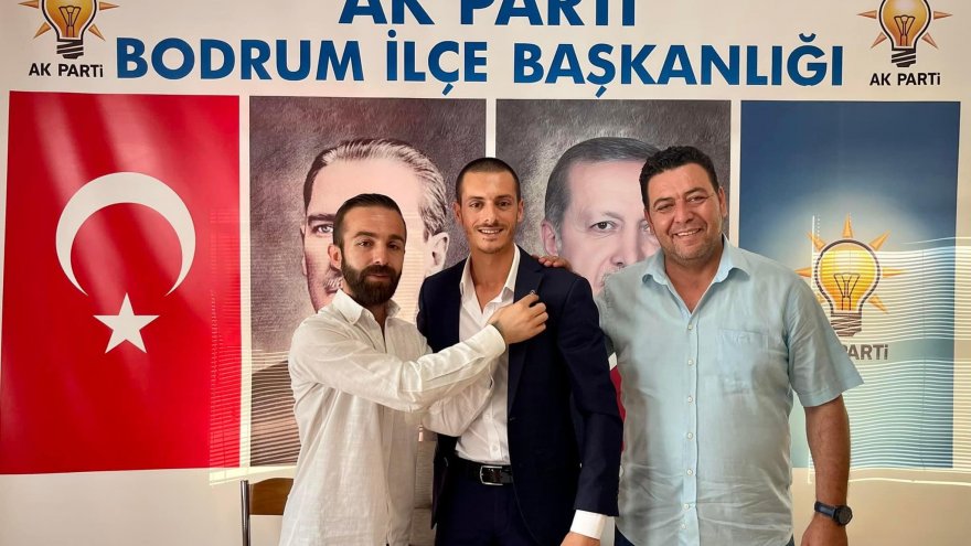 İYİ PARTİ'DEN İSTİFA EDEN GENÇLİK KOLLARI BAŞKANI AK PARTİ’YE GEÇTİ