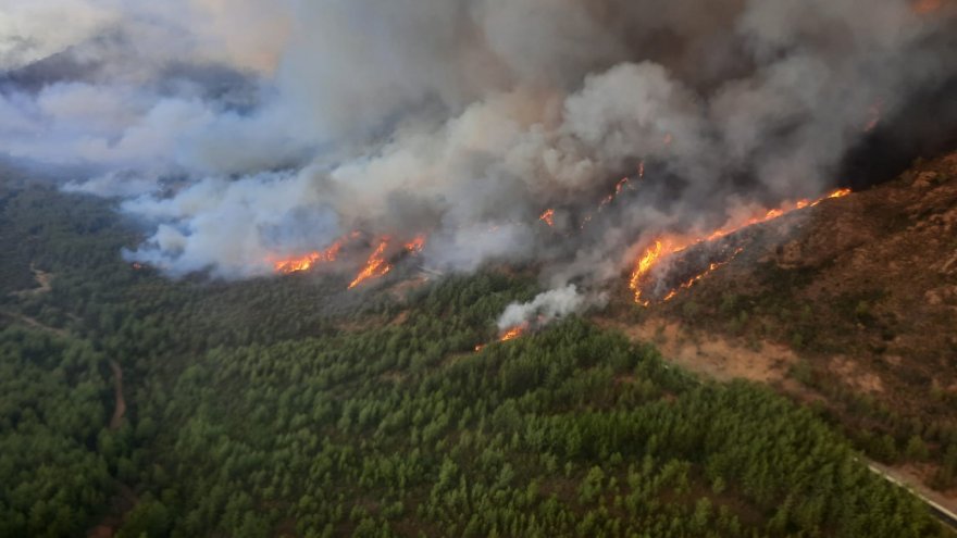 MARMARİS YANGINA EKİPLER SEFERBER OLDU