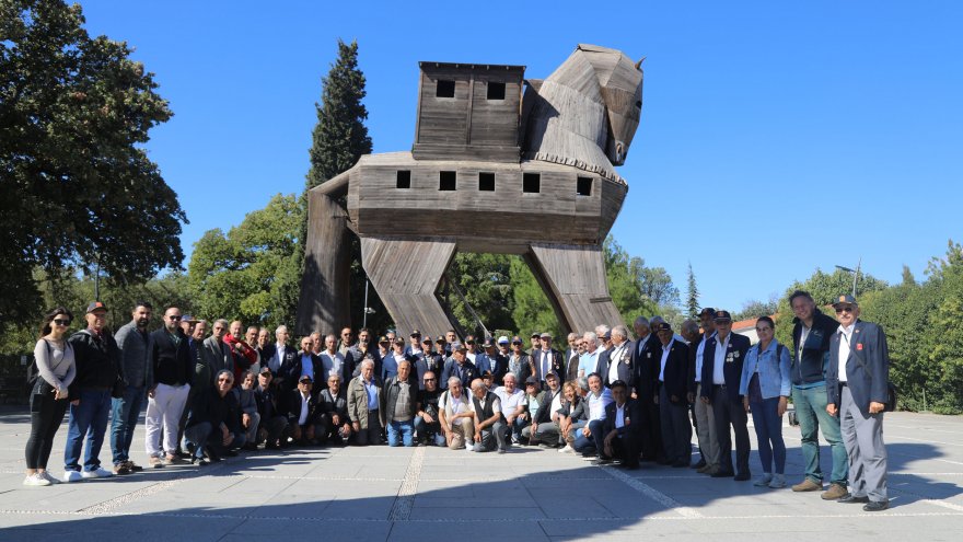 KAHRAMAN GAZİLER ÇANAKKALE’DEN GURURLA DÖNDÜ