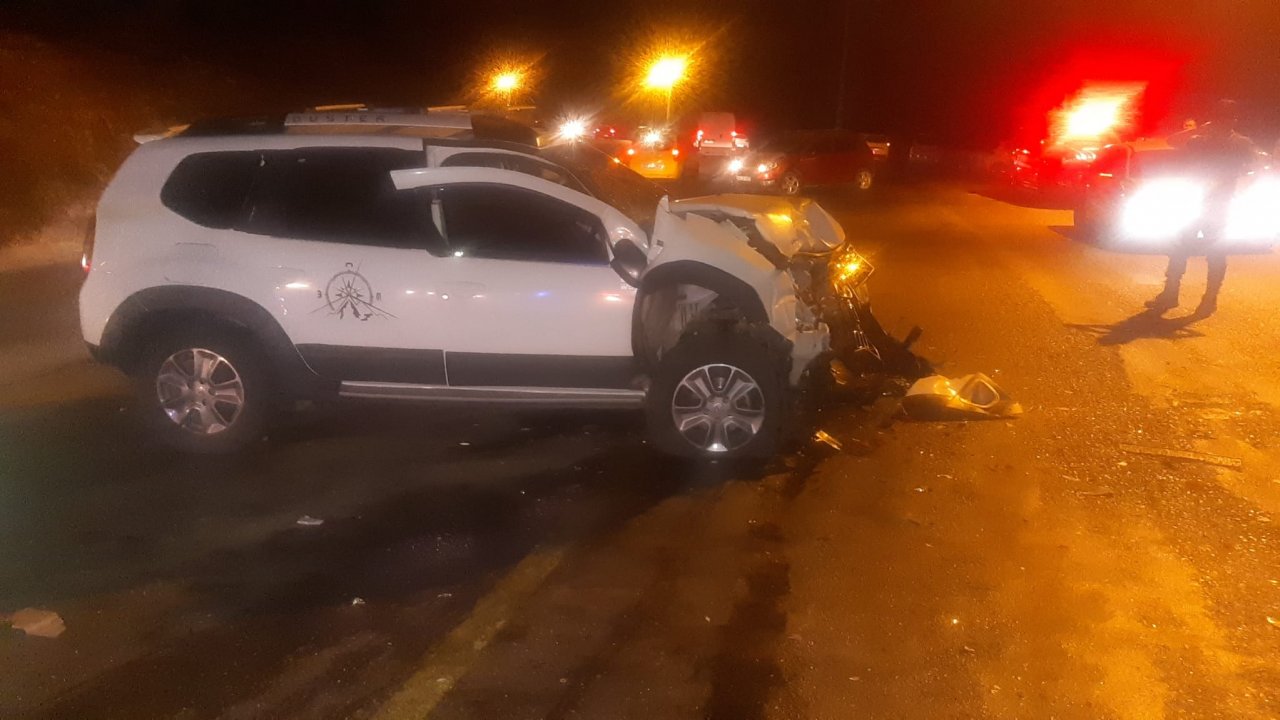 İki otomobilin çarpıştığı kazada 6 kişi yaralandı