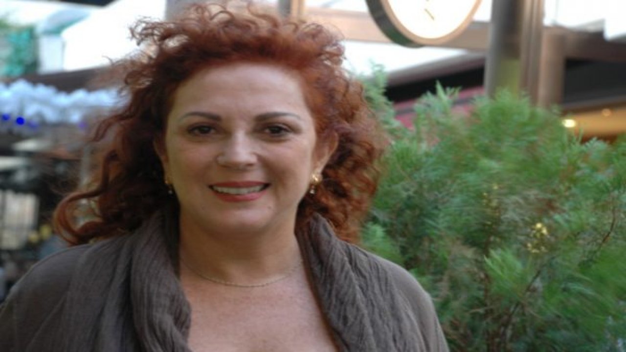 Derya Alabora film setinde kaza geçirdi