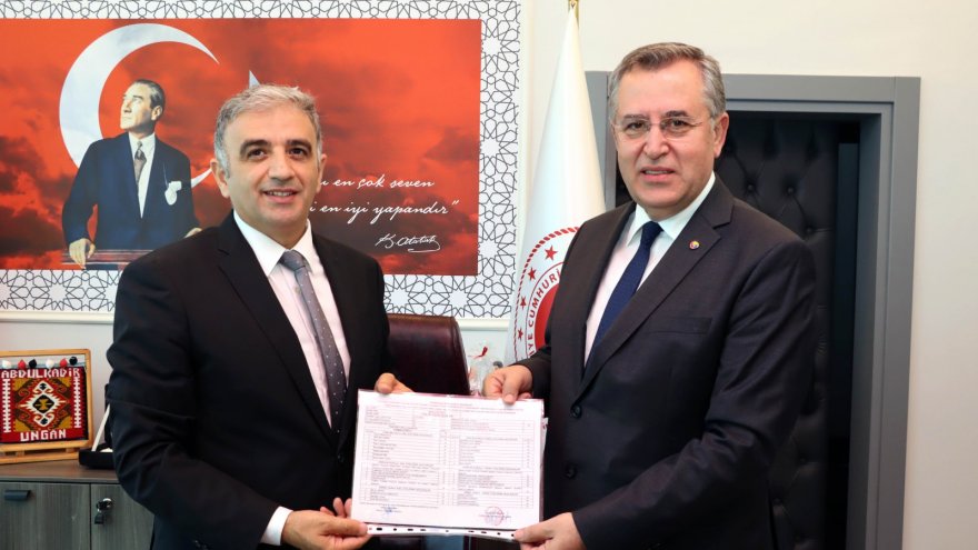 FTSO'da Başkan Çıralı mazbatasını aldı