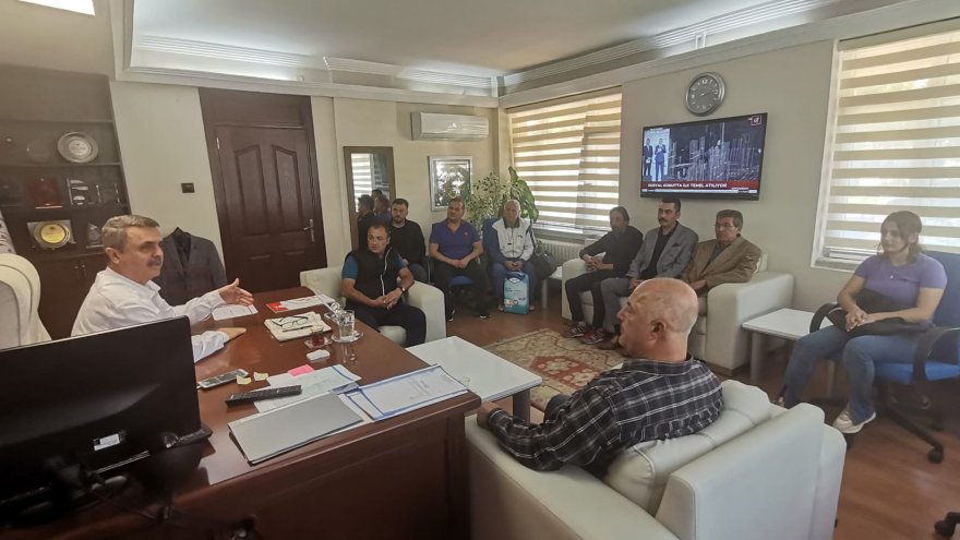 Spor kulüpleri ‘tesis sorununu’ İl Müdürü Açıkbaş’a iletti: “El birliğiyle bu işi halledeceğiz”