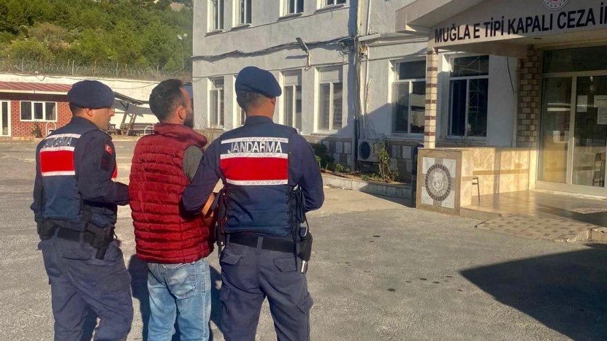 HAPİS CEZASI İLE YAKALAMA KARARI BULUNAN ŞAHIS TUTUKLANDI