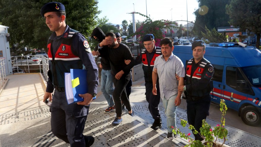 GÖÇMEN KAÇAKÇILIĞI OPERASYONUNDA YAKALANAN 6 ZANLI TUTUKLANDI