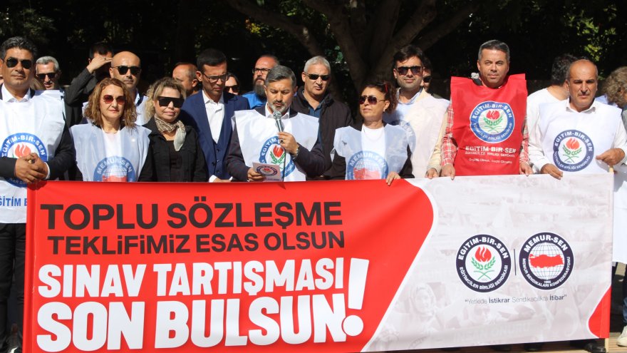 Eğitim-Bir Sen'den kitlesel basın açıklaması:  “Meslek Kanunu hukuki açıdan boşluk, mesleki açıdan yoksunluktur”