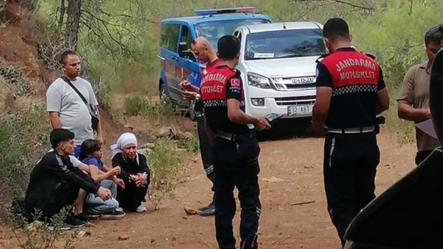 Köyceğiz'de 14 düzensiz göçmen yakalandı