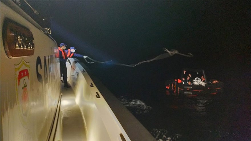 Yunanistan'ın 10 ayda Ege'de ölüme terk ettiği 18 bin 487 düzensiz göçmen kurtarıldı