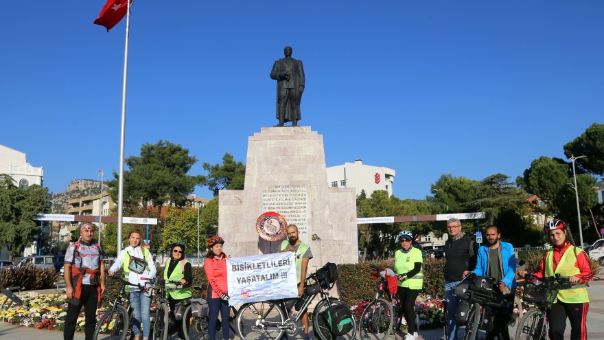 KAZALARA DİKKATİ ÇEKMEK İÇİN TURA ÇIKAN BİSİKLETLİ, MUĞLA'YA ULAŞTI