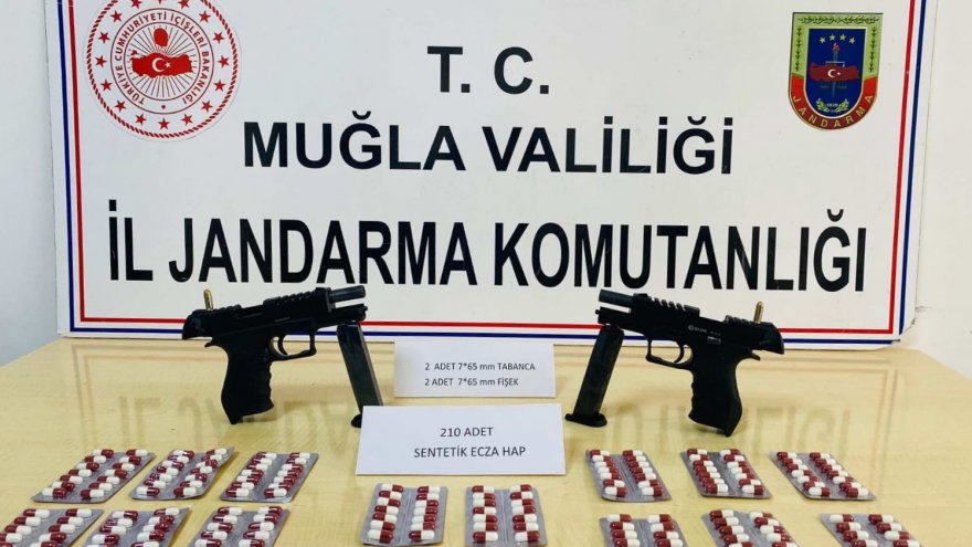 Sentetik uyuşturucu ve tabanca ele geçirildi