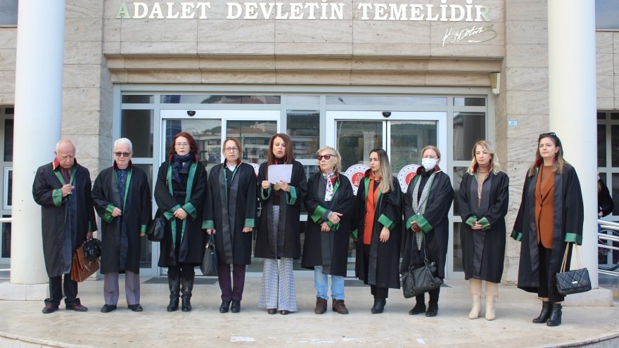 MUĞLA BAROSU AVUKATLARINDAN KADINA YÖNELİK ŞİDDETLE MÜCADELE GÜNÜ AÇIKLAMASI