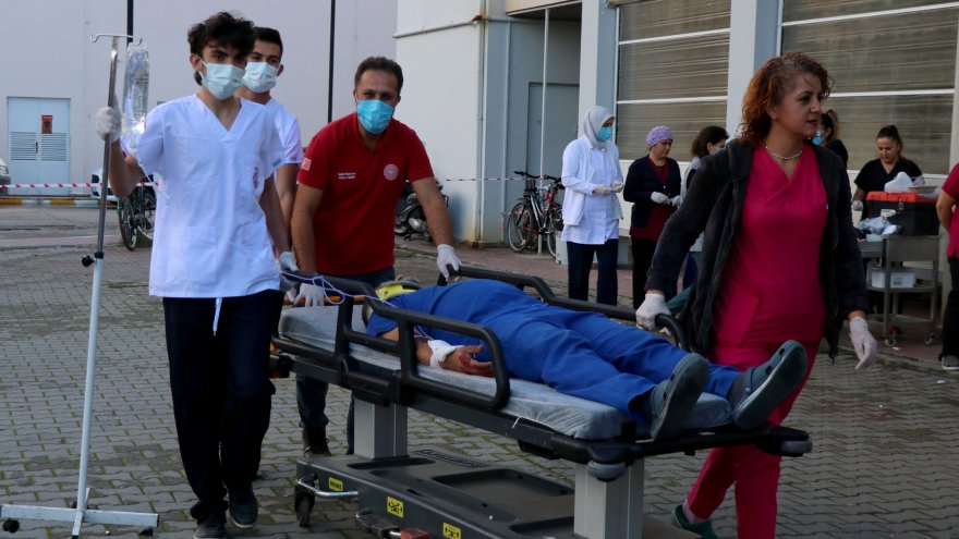 Teleferik kazası tatbikatında yaralılara müdahale edildi