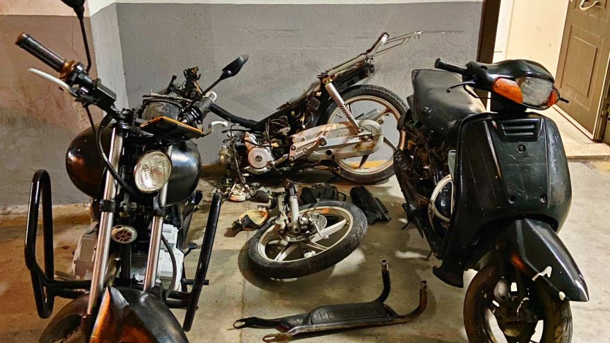 Motosiklet çaldığı iddiasıyla yakalanan zanlı adli kontrolle serbest bırakıldı