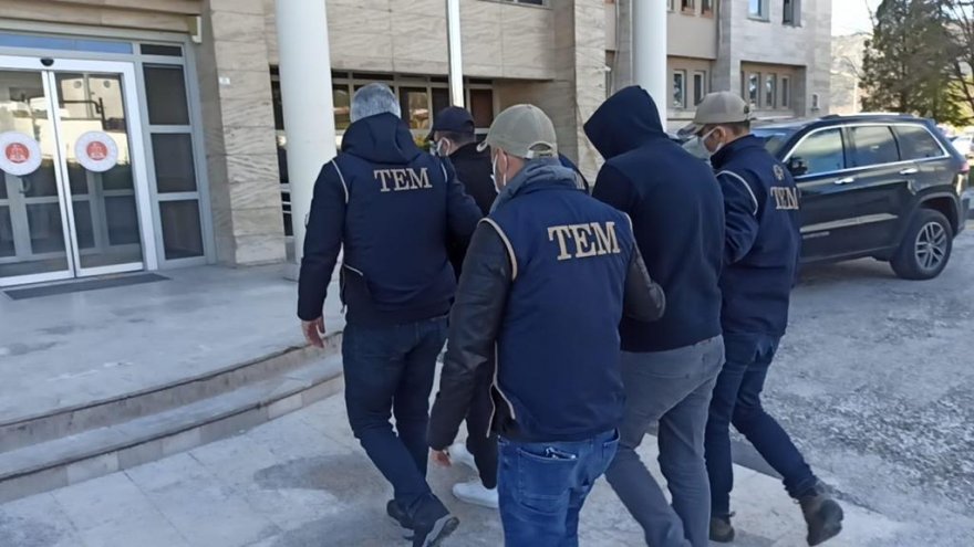FETÖ operasyonunda yakalanan 4 zanlıdan 1'i tutuklandı