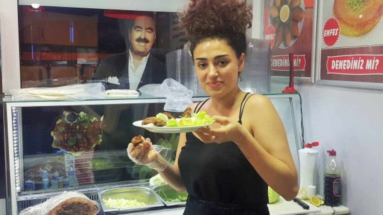 İbrahim Tatlıses'in kızı tezgahın başına geçti